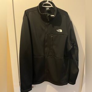 North Face windwall black jacket